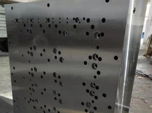 小孔加工廠 專業(yè)加工設(shè)備